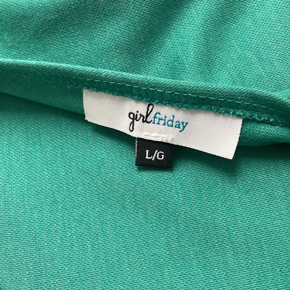 Green fitted Dress - Picture 3 of 8